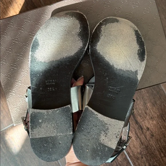 Gucci Metallic Silver Horsebit Sandals size 38.5 - Picture 6 of 7